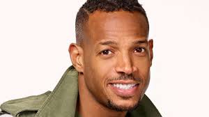 Дуэйн уайанс, кинен айвори уайанс, шон уайанс и дэймон уайанс. Marlon The Youngest Wayans Brother Is A Family Man With A Funny Plan