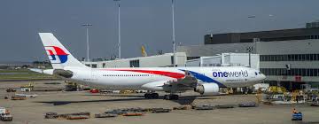 Enrich rewards members with free flights, travel awards and other status benefits depending upon status level. Malaysia Airlines Oneworld Commitment Travelupdate