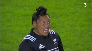 RUGBY. Le HAKA des joueuses néo zélandaises - YouTube
