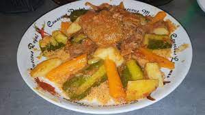 Ajoutez l'huile d'olive, la briquette de pulpe de tomates, le sel, le poivre et les épices à couscous. Couscous Tunisien Au Thermomix Youtube
