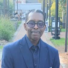 Isaiah 41:13 For I the Lord thy God will hold thy right hand, saying unto  thee, Fear not; I will help thee. Meditation Having a powerful ally to  support us can bring