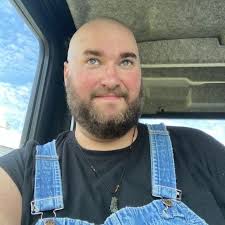 Brandon Loschen (@brandonloschen)