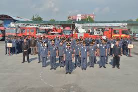 Ketua balai balai bomba dan penyelamat, shah alam, persiaran sultan, seksyen 15, 40200 shah alam, selangor no. Bomba Twitterissa Majlis Perhimpunan Bulanan April 2019 Jbpm Negeri Selangor Dan Majlis Penyerahan Sijil Penghargaan Kepada Squad Tahfiz Bomba Komuniti Dan Pegawai Hazmat Diadakn Di Bbp Shah Alam Dgn Pengelolaan Oleh Zon