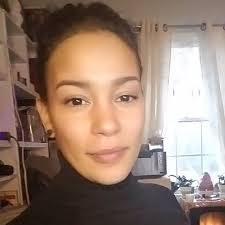 Mindy Mosher's Instagram, Twitter & Facebook