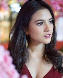 Based on the indonesian folktale. Omg Adik Olivia Yang Malaysian Beauty Pageant Fan Club Facebook