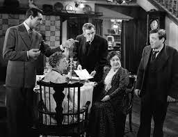 Arsenic And Old Lace 1944 Four Wonderful Characters In This Shot Alongside Cary Grant Edward Everett Horton As Mr Witherspoo Cary Grant Movies Peter Lorre