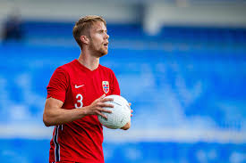 Kristoffer vassbakk ajer is a norwegian professional footballer who plays for premier league club brentford. 90plus Kristoffer Ajer Unterschreibt Beim Fc Brentford Leverkusen Geht Leer Aus