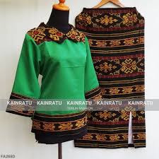 Modifikasi kain tenun jadi gaun panjang kembang : 35 Terbaik Untuk Gambar Baju Tenun Couple Modifikasi Trend Couple