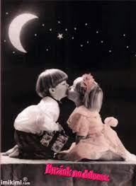 Pocałunki grafika masz do dyspozycji jeśli nie wstęgę pocałunki lub pracy, raport lub jakiejkolwiek dokumentacji wymaganej grafiki. Gify Obrazki I Wierszyki Na Kazda Okazje Gify Na Dobranoc Movie Posters Movies Poster