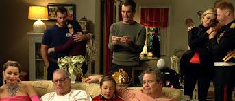 If you're a fan of historical mysteries with lots of romance, and you like shows like grand hotel , you will adore high seas. Was Lauft Heute Modern Family Das Finale Detektor Fm Das Podcast Radio