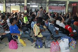 Kerajaan malaysia melancarkan pelan rekalibrasi pendatang asing tanpa izin (pati) merangkumi dua komponen utama. Ratusan Tki Ilegal Bersembunyi Di Hutan Sawit Republika Online