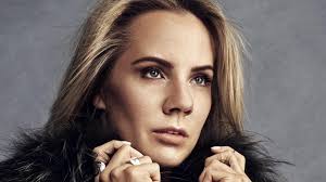 Places (video short) ina wroldsen (voice). Drammen Live24 Ina Wroldsen Til Union Scene