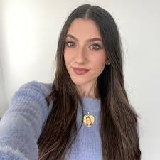 Noelle Shaffer's Instagram, Twitter & Facebook