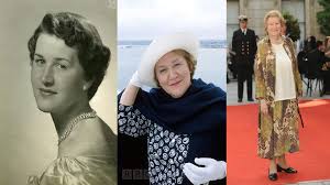 Dame katherine patricia routledge, dbe is an english actress, comedian, and singer with one of the longest careers of an entertainer, spanni. Hyacinth Bucket Dame Patricia Routledge With Others Posts Facebook