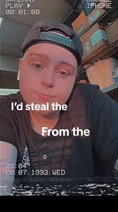 Jasmine Wise's Instagram, Twitter & Facebook