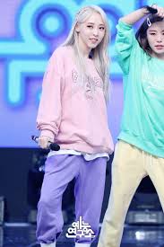 Weareoneidols Mamamoo Moonbyul Kpop Girlgroup Idol Bias Rapper Music Mamamoo Mamamoo Moonbyul Moonbyul