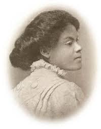 Eugenia Lange's Instagram, Twitter & Facebook