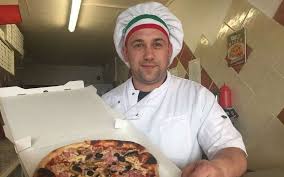 Le Pizzaiolo De La Rochefoucauld N Est Pas Champion De France Video Charente Libre Fr