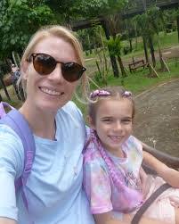 Dana Worthington's Instagram, Twitter & Facebook