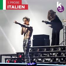 Written by band members damiano david, ethan torchio, thomas raggi, and victoria de angelis, and produced by fabrizio ferraguzzo, the song won the sanremo music festival and the eurovision song contest 2021. Erste Probe Italien Maneskin Zitti E Buoni Esc Kompakt