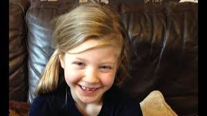 Ella Robinson's Instagram, Twitter & Facebook