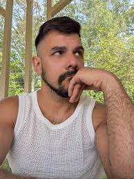 My balls are popular... And heavy! That's because they're stuffed with  fossils I've found myself! I only have three quick balls left. If you want  one, get it here: https://ko-fi.com/s/2c674b2bd6