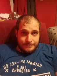 Trying again! 🤣 Who's from the West Midlands and would like to chat? Don't  really have any people to socialize with and meet up etc and mental health  isn't the best 🤨