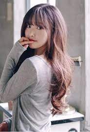 This Hairstyle Is Hot Cover Big Forehead Embellish Long Face Haircuts For Long Hair With Bangs Long Hair Styles Long Hair With Bangs