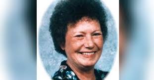 Kaye Gilbert's Instagram, Twitter & Facebook