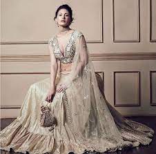 10 Best Places Where You Find Bridal Lehenga On Rent In Delhi Indian Wedding Outfits Wedding Outfits For Groom Bridal Lehenga