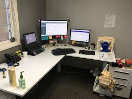 L Shaped Standing Desks The Best Automatic Corner Smartdesk In 2020 Desk Corner Desk L Shape