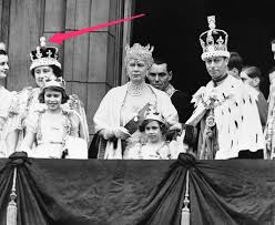 Queen consort of king george vi, mother of queen elizabeth ii (en); India Is Suing The Queen For A 100 Million Diamond