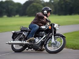 However, for the 2017 bulle 500, it has been updated to meet bsiv emission norms. Royal Enfield Bullet 500cc Efi 3999 Finance Available Hmc Motorcycles Ltd Southampton