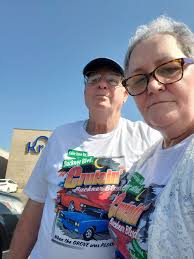 We moved away from Pleasant Grove long ago but have many happy childhood  memories from there. Today is Independence Day, and we decided to celebrate  by representing our old neighborhood. Doyle lived