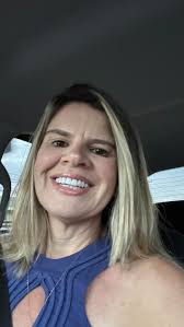 Maravilhosa, vc sabia que o primeiro passo para resgatar sua identidade é  se colocar como prioridade?, Se vc sente que chegou sua hora … vem comigo!  💫, Quinta-feira dia 01/05, vou abrir as inscrições ...