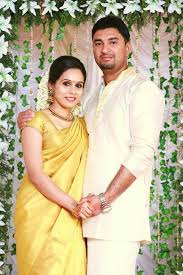 Traditional Kerala Bride And Groom Christian Wedding Dress Engagement Dress For Groom Wedding Reception Dress Latest engagement lehenga design ideas. traditional kerala bride and groom