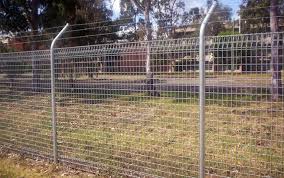 There are several beneficial ways to put chicken wire to use: Steel Mesh Fencing Welded Wire Mesh Sheets For Fence Panels
