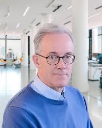 Steve Winkle's Instagram, Twitter & Facebook