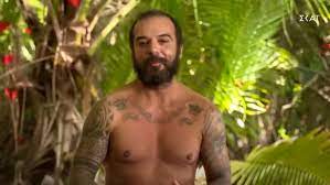 Το survivor είναι ένα reality επιβίωσης, όπου οι διαγωνιζόμενοι μεταφέρονται σε ένα απομονωμένο μέρος όπου καλούνται να επιβιώσουν σε δύσκολες συνθήκες Survivor Kataggelia Sok Gia Ton Triantafyllo To Brady Dernei Toys Hxolhptes In Gr