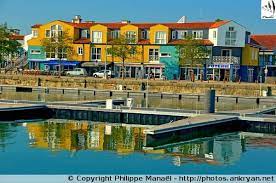 Epingle Sur La Rochelle La Rebelle