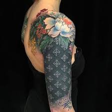 Black And White With Color Tattoo White On Black Tattoo You Can Tattoo White Over Black Skin Color Tattoos Blast Over Tattoo Black Tattoos