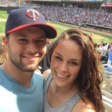 Aaron Schneider (@Eyy_Schneider)