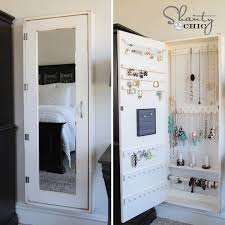 I have a lot of statement necklaces and scarves and was finding it difficult to locate and choose the pieces i was looking for when getting dressed for the day or for an evening out. Diy Jewelry Organizer Shanty 2 Chic
