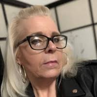 20+ "Melissa Irons" profiles