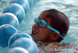 Swimming with No Legs and Only One Arm (24 pics)