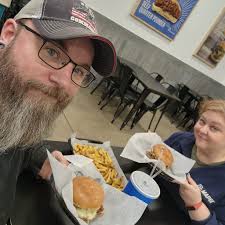 7th district waterfront bar and grill hours