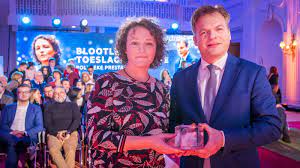 Pieter omtzigt in debat met hengelose politici. Publieksprijs Eenvandaag Voor Volhardende Kamerleden In Toeslagaffaire Nos