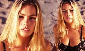 Sofia vergara is going back to her roots. Sofia Vergara The Blonde Bombshell Shares Flashback Snaps From Her Early Days As A Model In Colombia Daily Mail Online