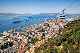 Morocco is a short distance across the strait to the south. Gibraltar Ganztagige Tour Von Der Algarve Aus 2021 Faro Tiefpreisgarantie