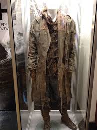 Some Impressive Costume Design From Michael Wilkinson For Darren Aronofsky S Noah Post Apocalyptic Costume Post Apocalyptic Fashion Male Dystopian Fashion